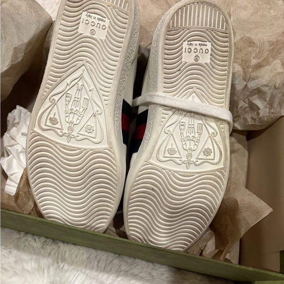 Guccy sneakers white color. - Picture 4 of 5